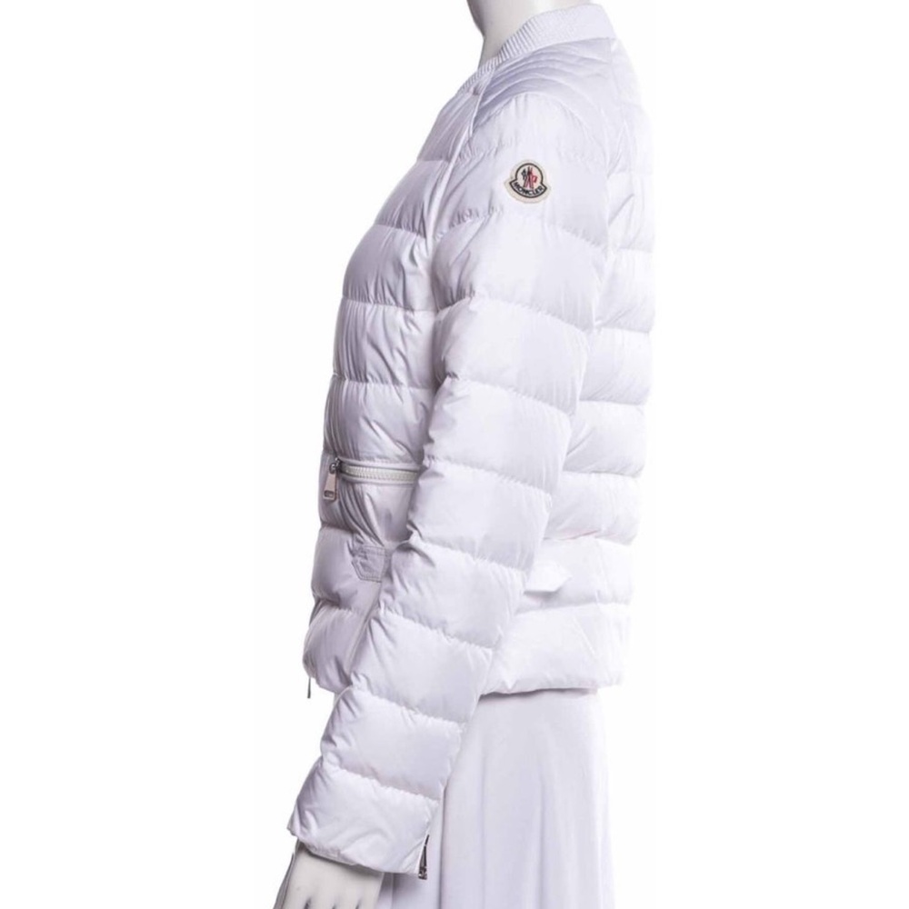 Moncler Giubbotto down jacket white